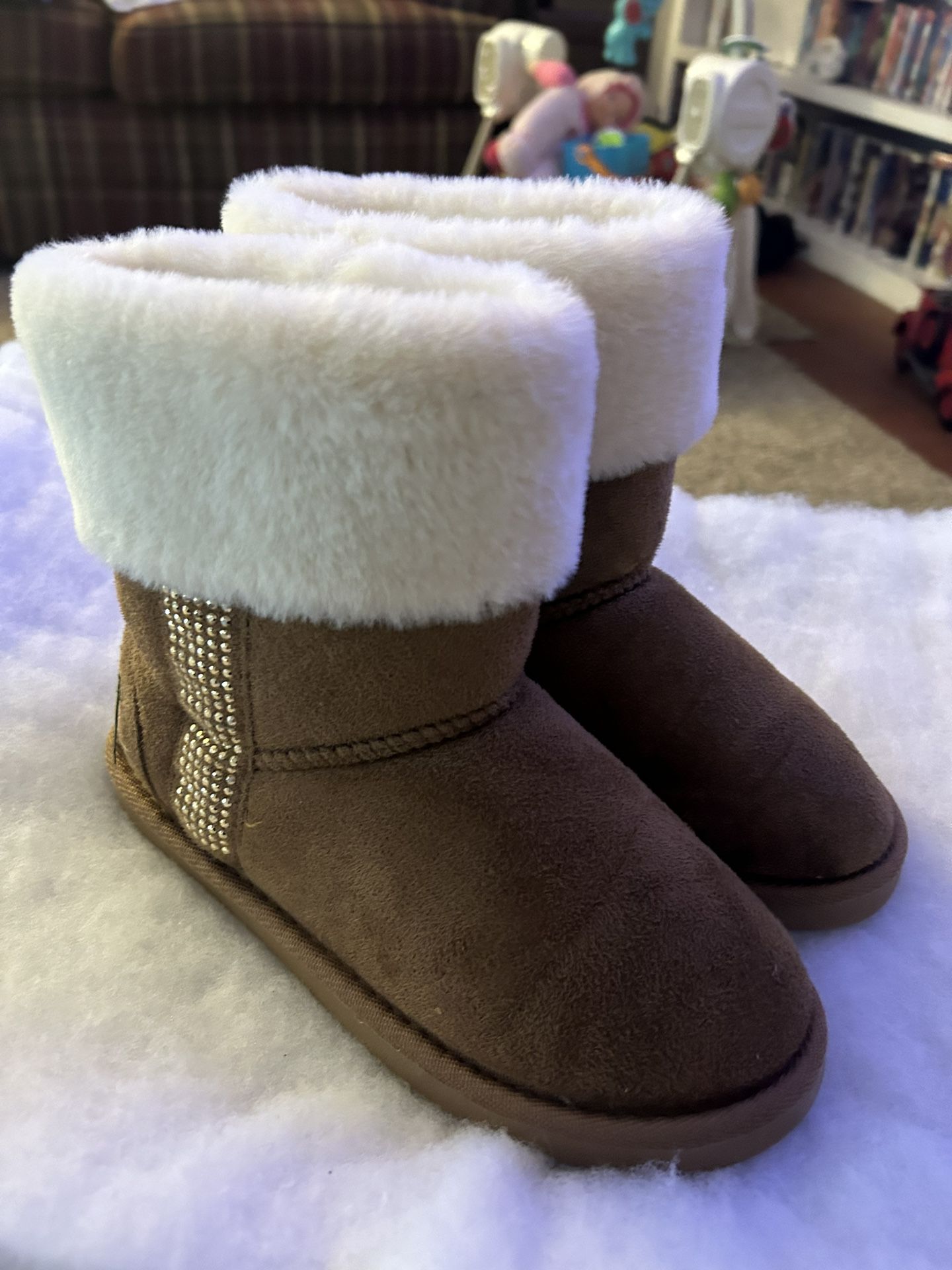 Young Girls Size 3 Fur Top Boots 