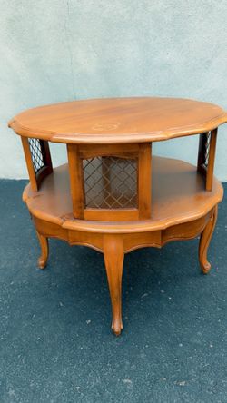 French Table Round Mesh Wire Country Louis XVII Regency Cabriole Side Provincial