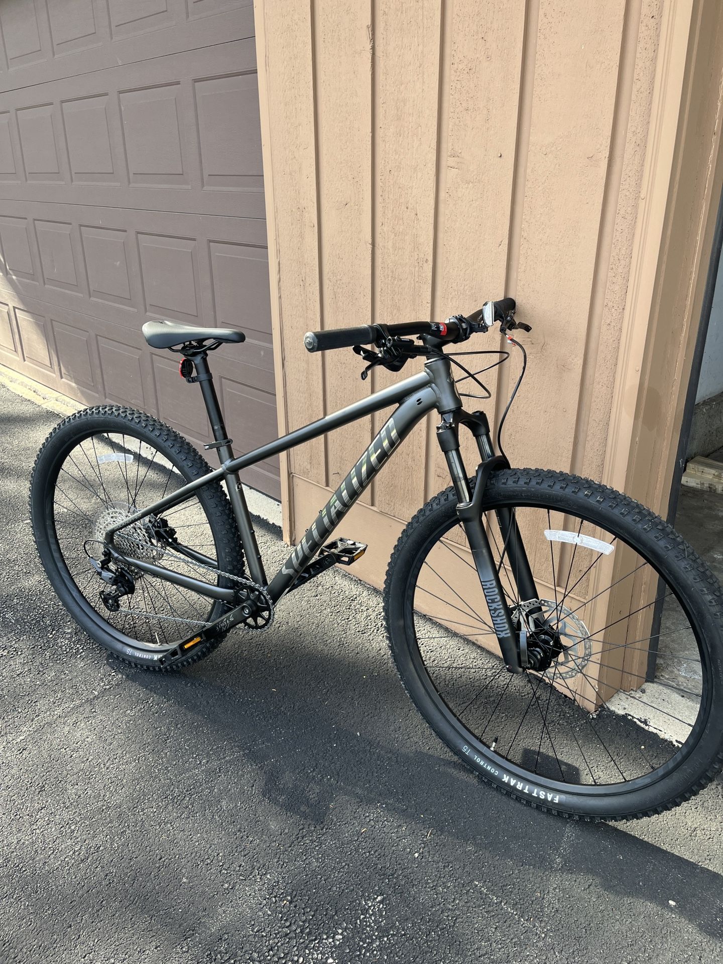Specialized Expert Moutain Bike - M