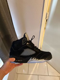 Jordan 5 black metallic reimagined