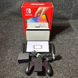 Nintendo Switch OLED Complete No Joycons