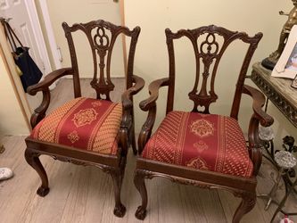 2 Vintage Chairs 