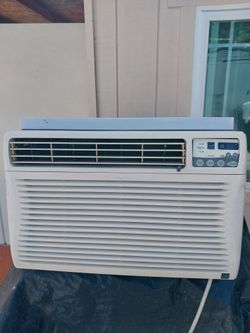 10,000 BTU WINDOW AIR CONDITIONER  🥶