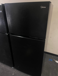 Midea Top Freezer Fridge – Black, Clean, Runs Great