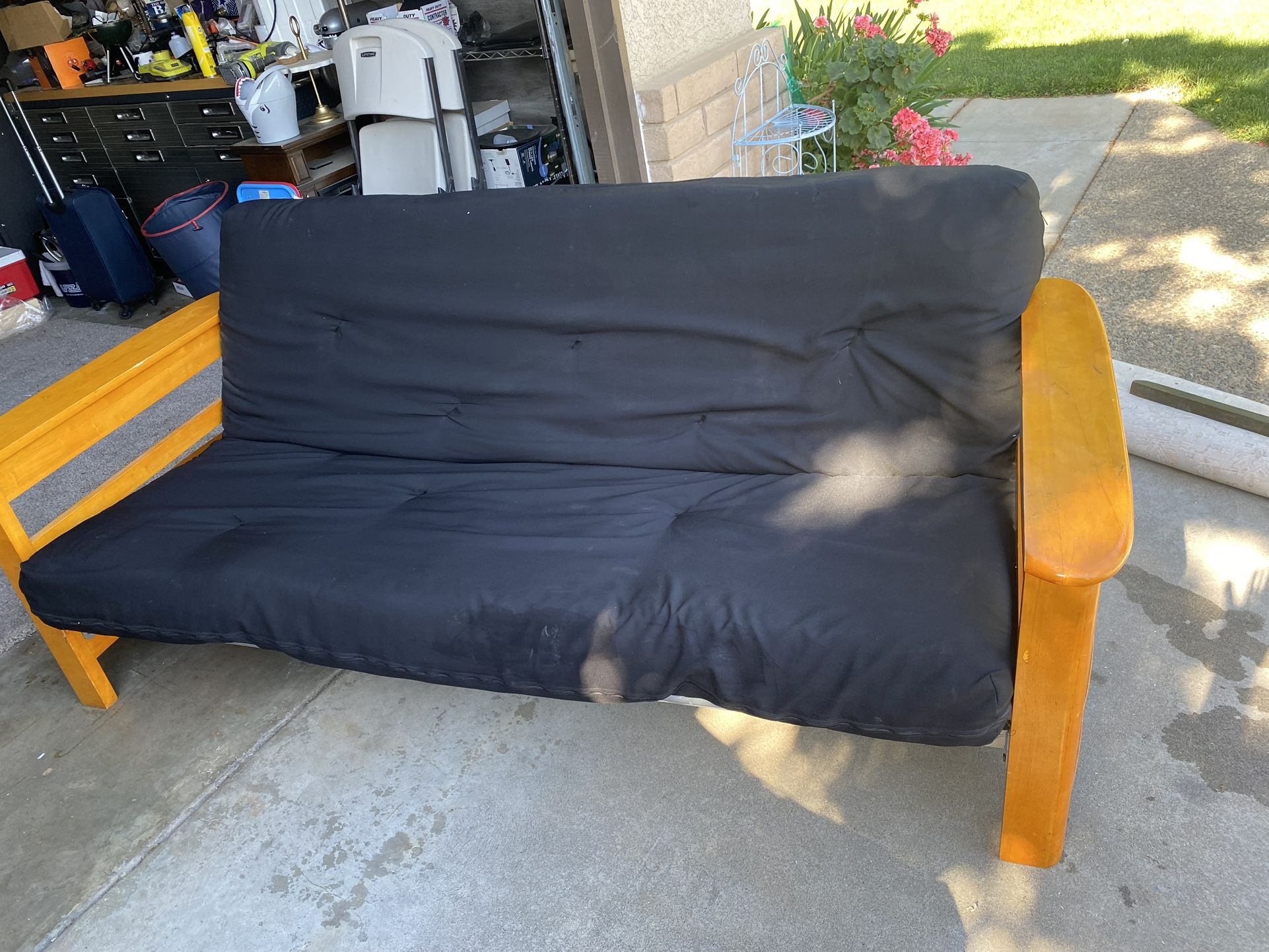 Old school comfort - Futon