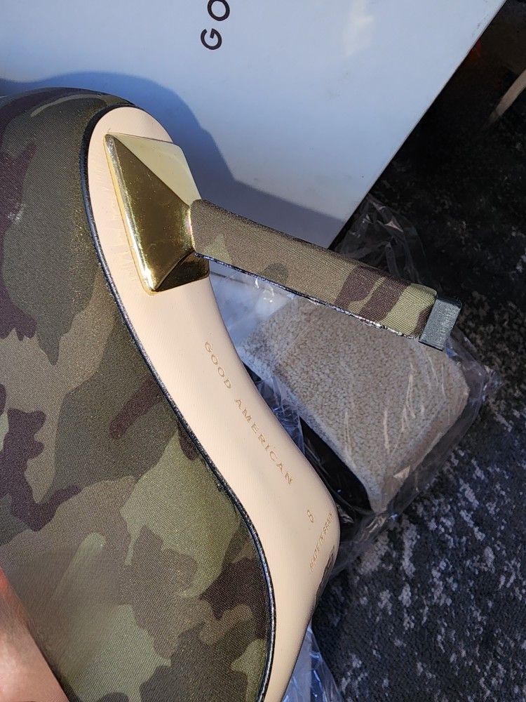 Good American High Kickstand Camo Neoprene Over Knee Boots-Sherpa For Size 8