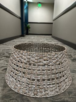Brand New Wicker Tree Skirt 24”W x 10.5”H
