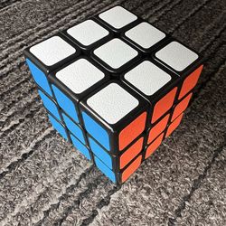 Rubik’s Cube – Excellent Condition | 3x3x3