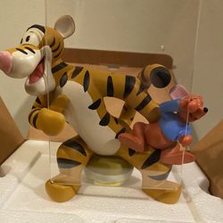 Disney Tigger & Roo 3-D peekaboo frame 4 x 6 Rare HTF Retired Figure