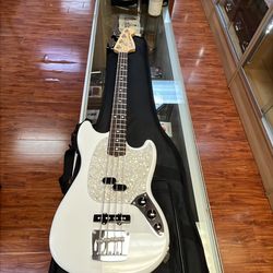 Fender American Performer Mustang