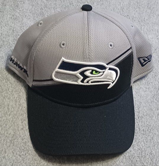 Seattle Seahawks Fitted Hat Small Medium Hat Cap Wilson Lynch Metcalf