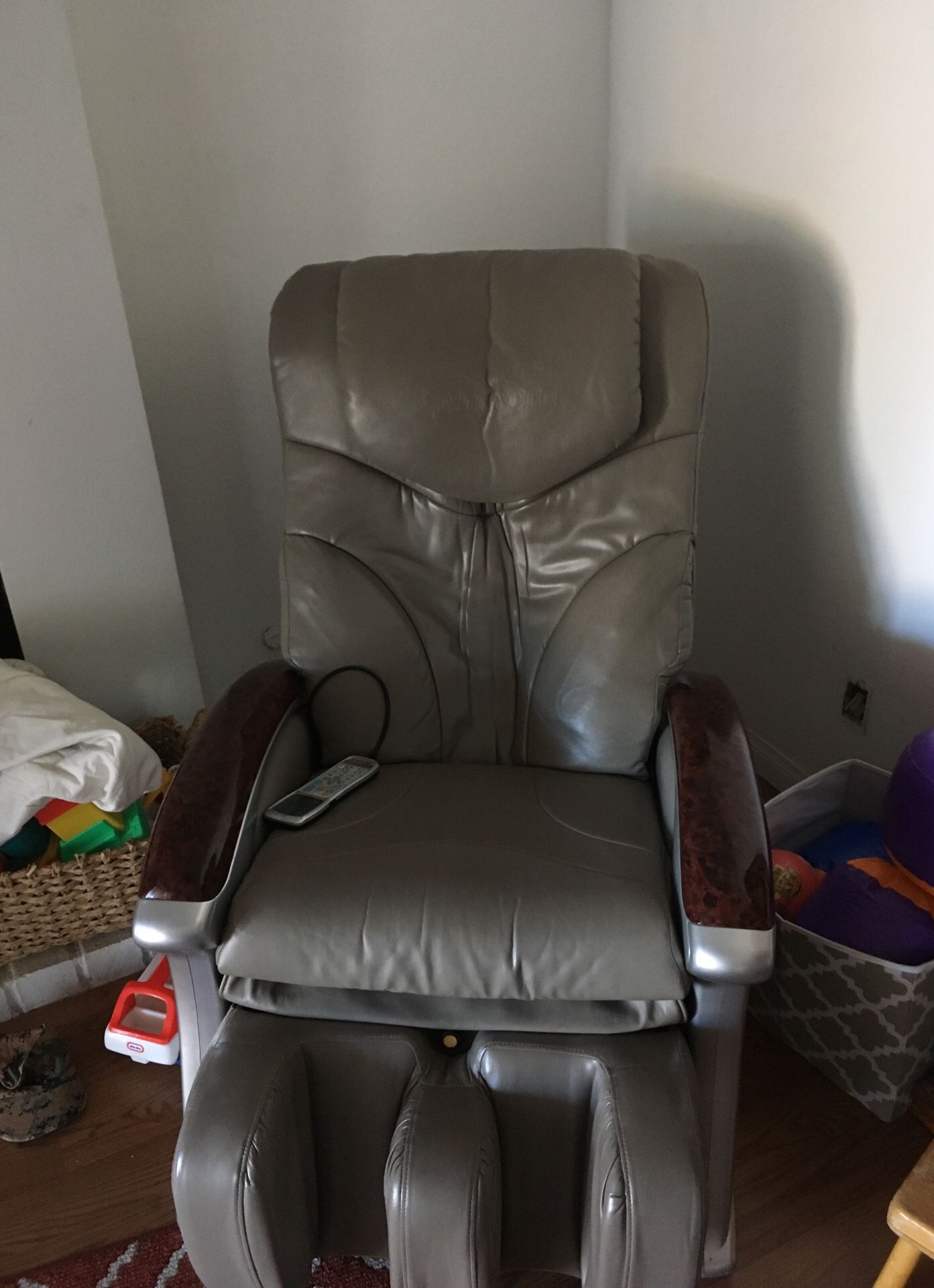 King Kong Massage Chair Barely Used For Sale In Corona