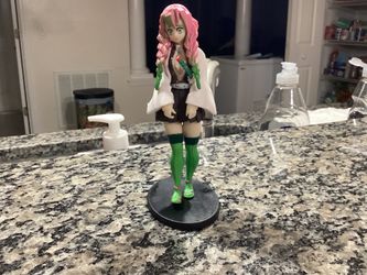 Demon Slayer: Kimetsu no Yaiba Mitsuri Kanroji 6” Anime Figurine