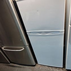 Hair 10cu Ft Studio Apartment Size Top Freezer Refrigerator 24x24x69