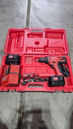 Milwaukee 14.4V Cordless Drill with Case