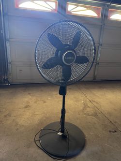 Lasko 18” Oscillating Pedestal Fan