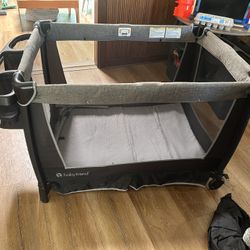 Babytrend Playard ( Bassinet, Play Pen, Changing Table) 