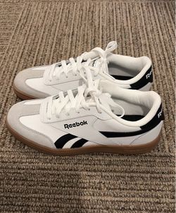 Reebok shoes women size 8
