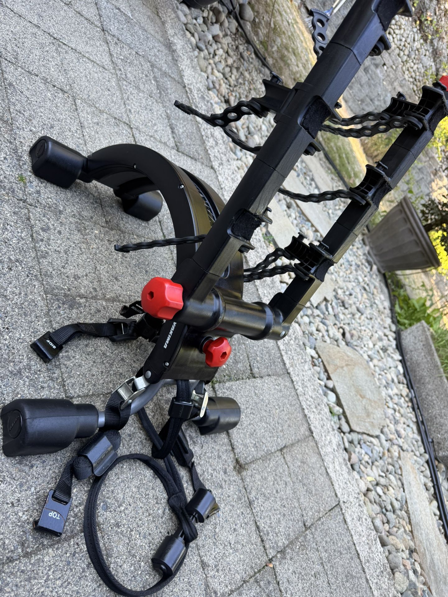 Yakima Quick Back 3 Bike Rack /  Car Trunk or SUV Carrier 