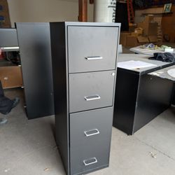 4 Drawer File Cabinet 