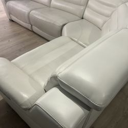 SECTIONAL GENUINE LEATHER RECLINER ELECTRIC ⚡️ WHITE COLOR.. Delivery 🚚 Service Available ✅🚛