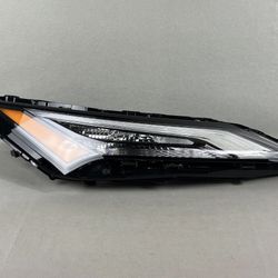 MINT! 2021-2025 NISSAN ROGUE RIGHT PASSENGER DRL DAYTIME RUNNING LED LIGHT OEM