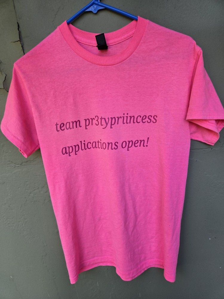 Team Pr3typriincess AdultUnisex, Dyed Tee, Cosplay Shirt, Gamer Tee, Roblox myth.