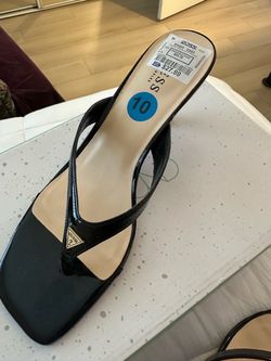 Guess Black Patent Heeled Sandal Size 10