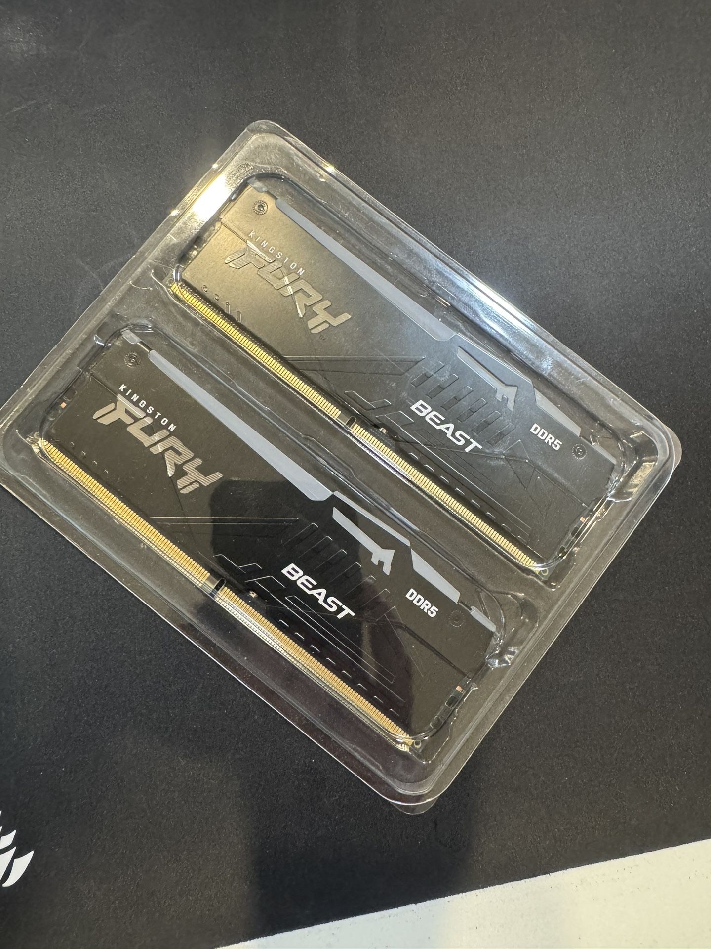 Never Used Kingston Fury DDR5 2X16gb Ram
