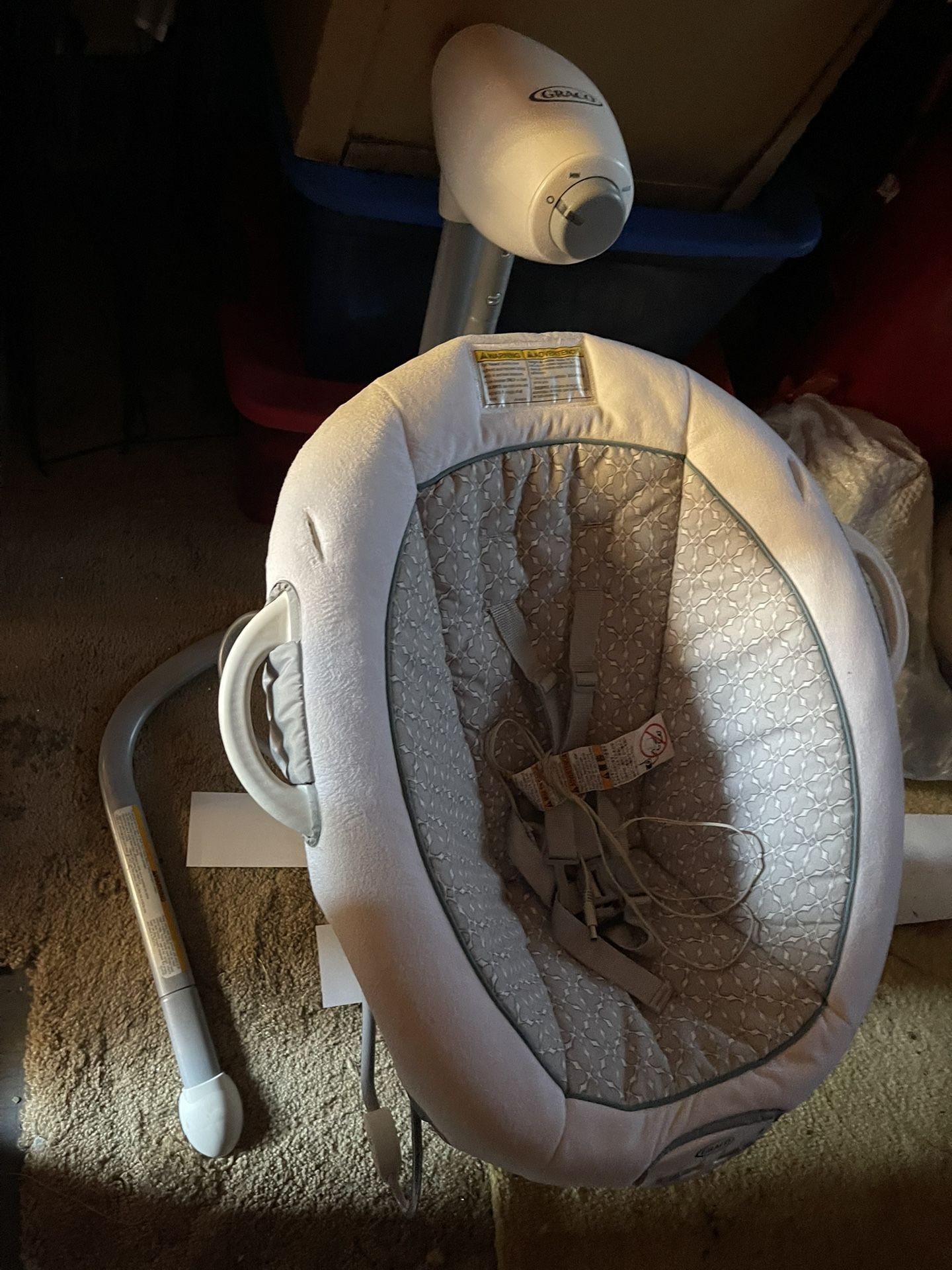 Graco Soothe 'n Sway LX Swing with Portable Bouncer