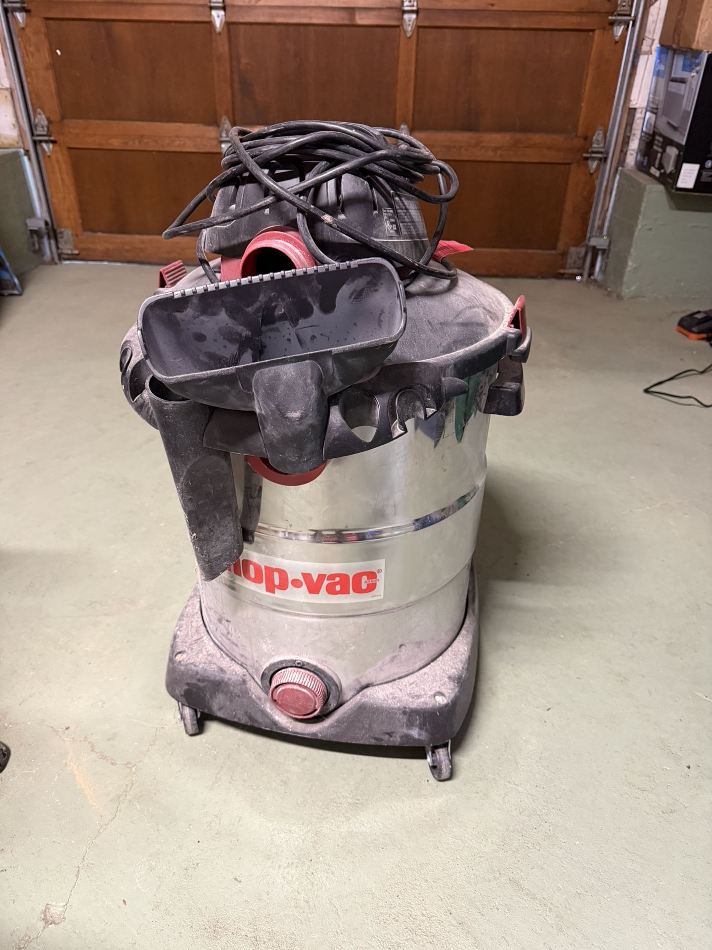 16 Gal Shop vac