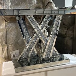 CONSOLE TABLE MIRRORED, UT HAS DANAGE 46x16x30
