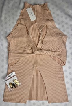 3X Win Win Ribbed Twist-Front Sleeveless Top