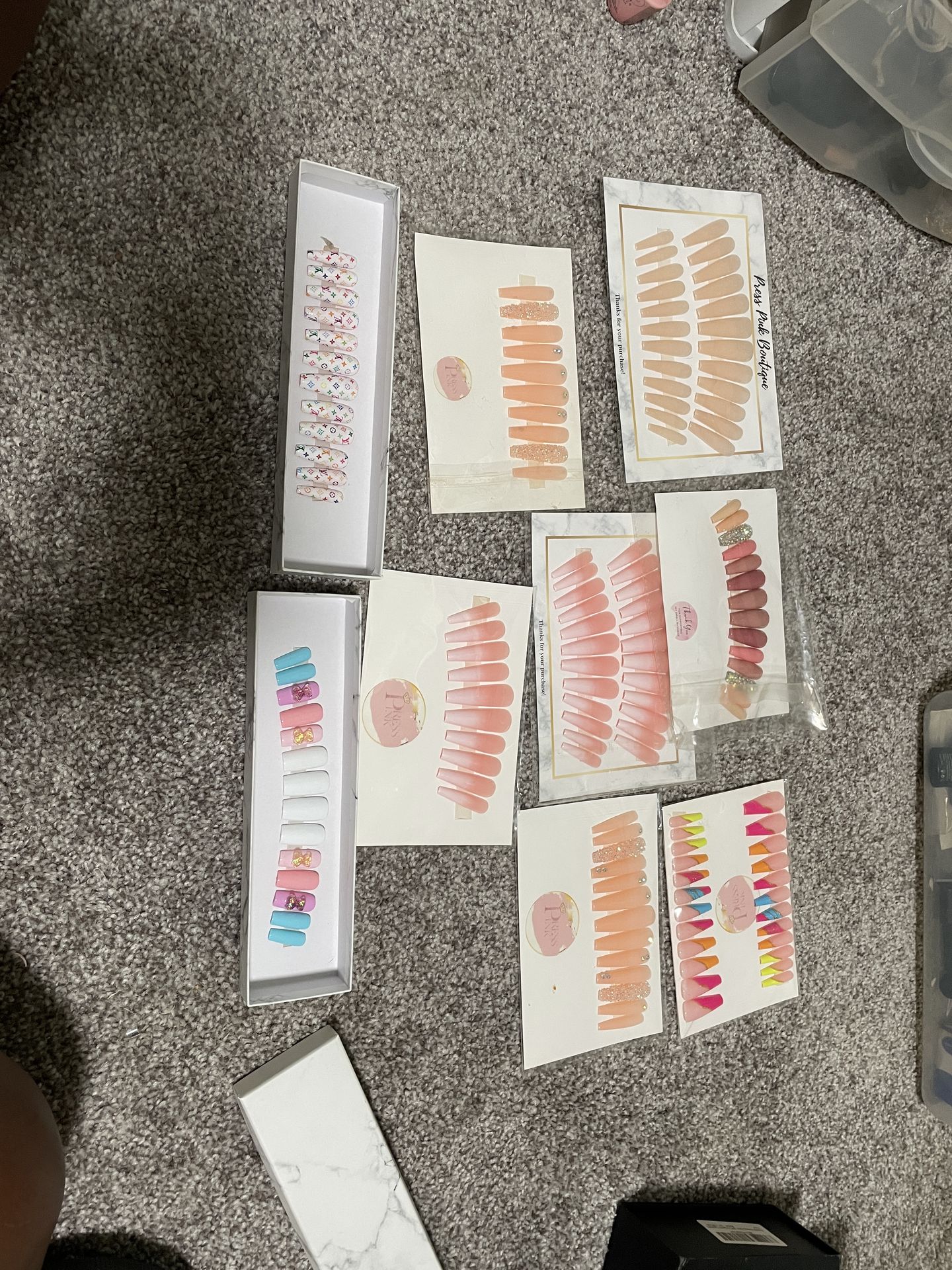 Nail supplies/press on nails