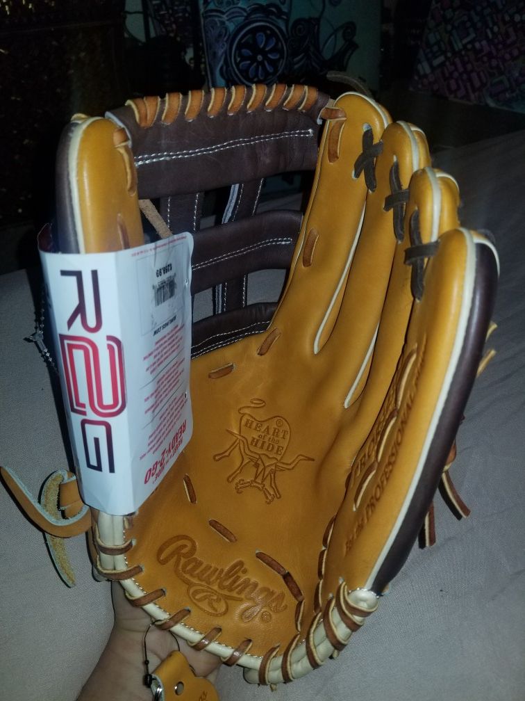 Rawlings 12.75 inch baseball glove