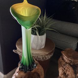 Vintage Art Glass Flower Vase