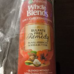 Garnier Whole Blends 5 in 1 Curl Conditioner with Royal Hibiscus Shea Butter