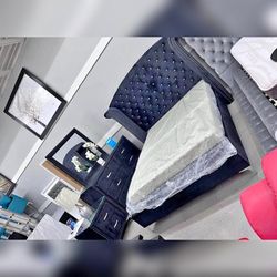 4 Pieces black color king or queen bedroom set