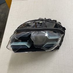 Porche Taycan Driver Headlight 