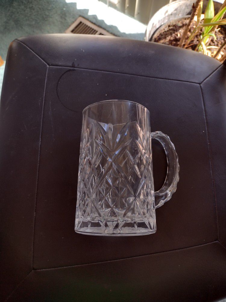 Crystal Beer Stein. Never Used No Chips.   Has Been In Protective Storage   Cash Porch Pickup  Redmond.