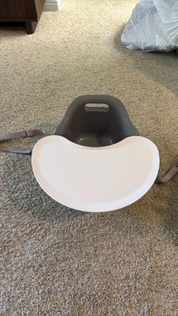 Upseat with Tray