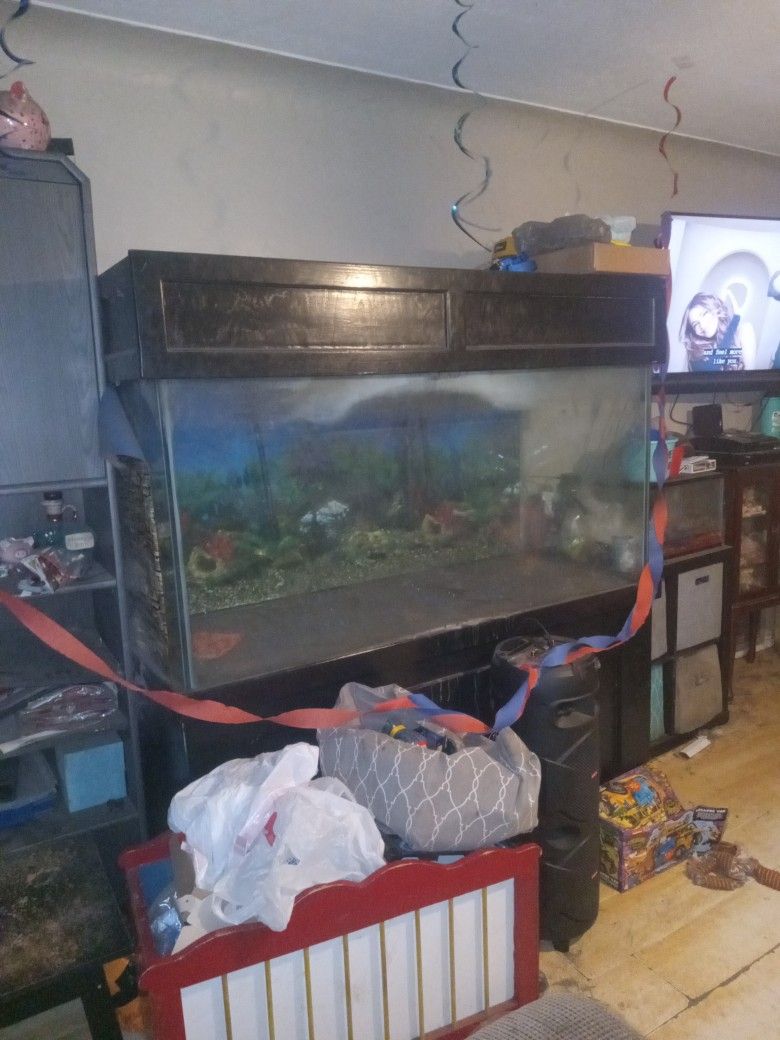 200 Gallon Tank For Sale