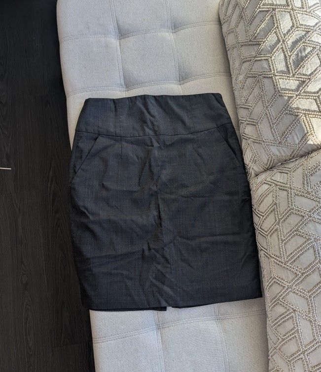 Banana Republic Charcoal Gray Pencil Skirt Size 8
