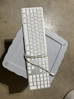 Wired Apple Keyboard