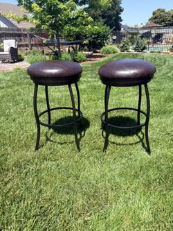 Backless Swivel Barstools (2)