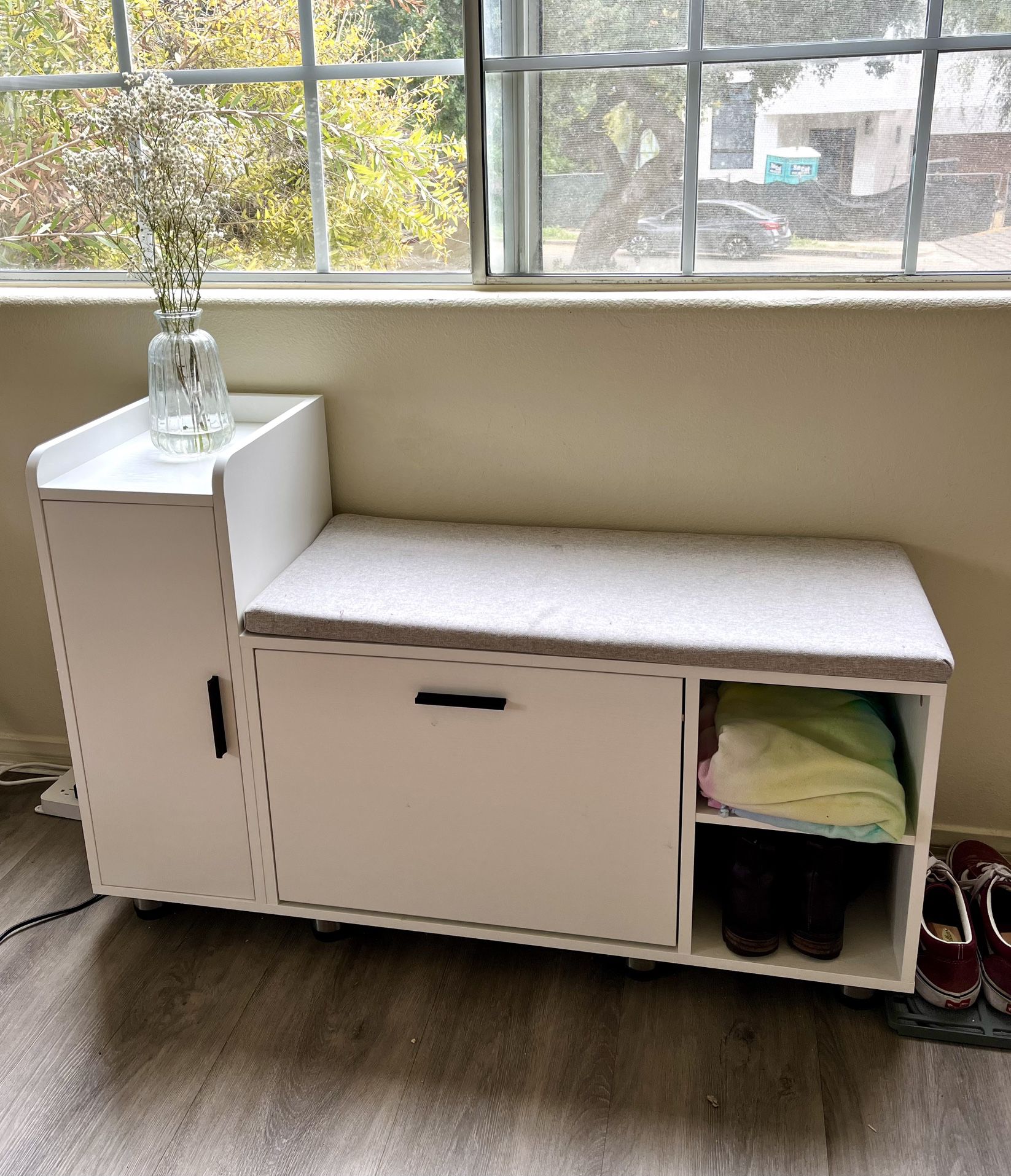 Entryway Bench with Shoe Storage - White 