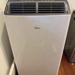 Midea Air Conditioning Unit | Heats and Cools