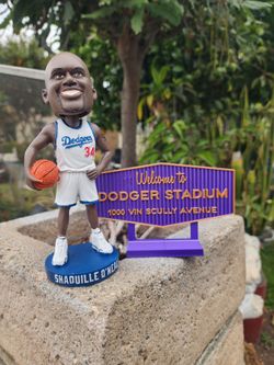 Shaquille O'Neal bobblehead