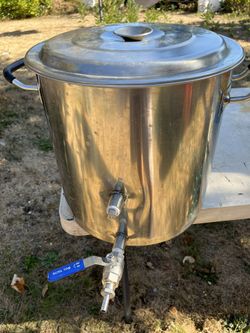 stainless steel pot