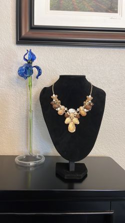 New With Tags 10” Statement Necklace 